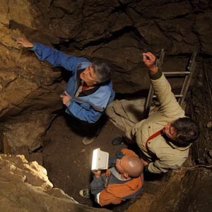 90,000-year-old human hybrid found in ancient cave